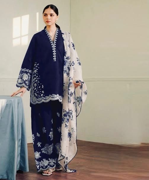 URGE Pure Lawn 3PC Embroidered Collection